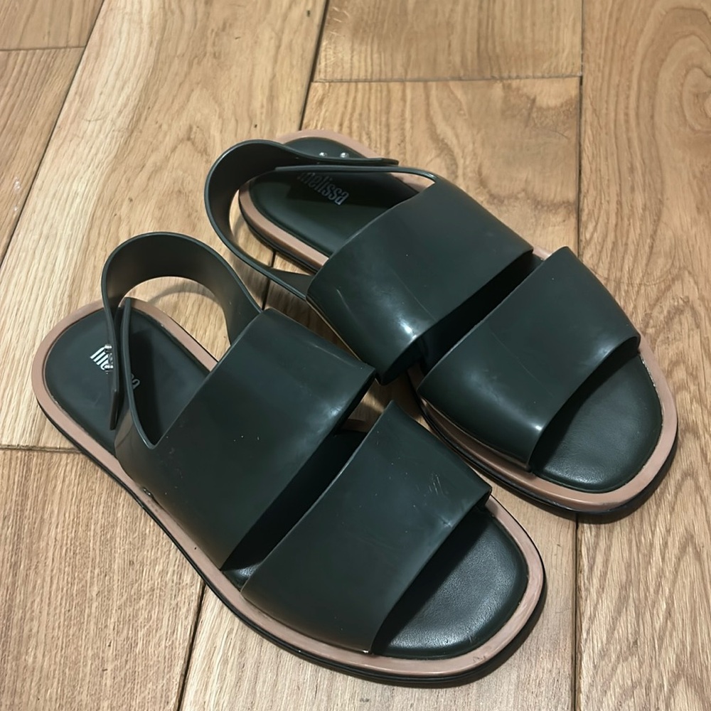 Melissa green two strap flat sandals size 8 39